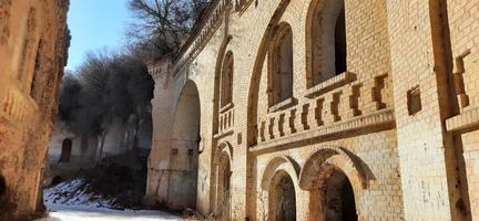 antiguo fuerte ucraniano con hermosas vistas foto