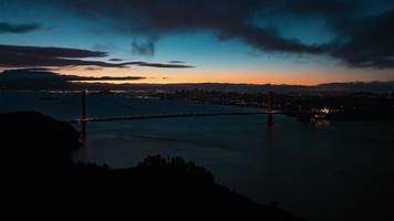 4K-Zeitraffersequenz von San Francisco, USA - Bucht von San Francisco während des Sonnenaufgangs video