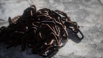 cadena de hierro hecha a mano oxidada vintage video