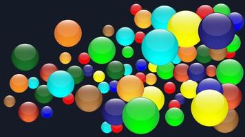 un montón de bolas de cristal de colores. esferas de vidrio dispersas sobre fondo oscuro.