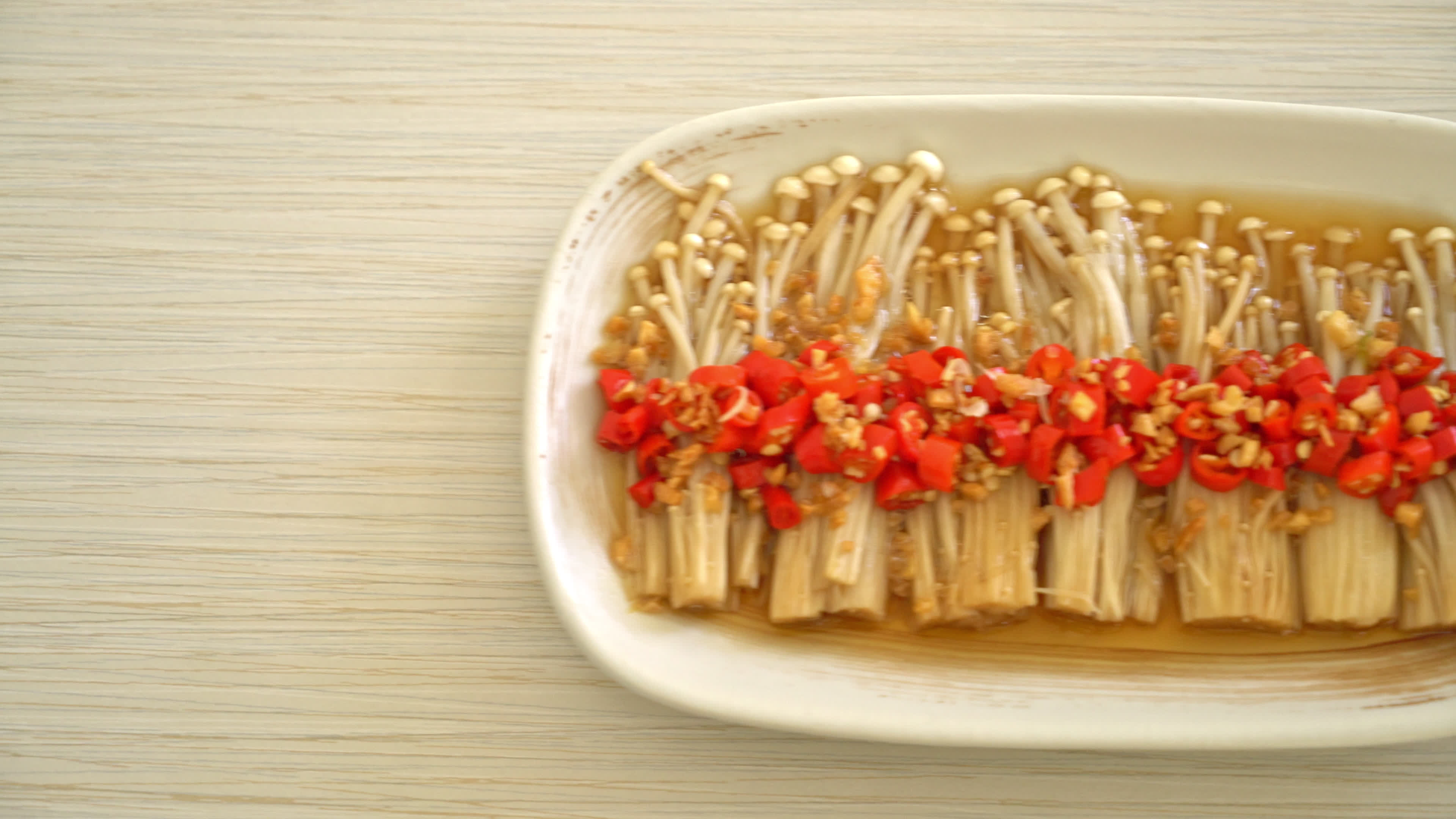 Homemade Steamed Golden Needle Mushroom Or Enokitake With Soy Sauce Chilli And Garlic Stock Video At Vecteezy Homemade Steamed Golden Needle Mushroom Or Enokitake With Soy Sauce Chilli And Garlic Stock Video At Vecteezy