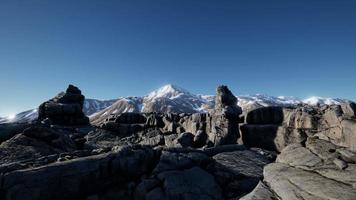 roca y piedras en las montañas de los alpes