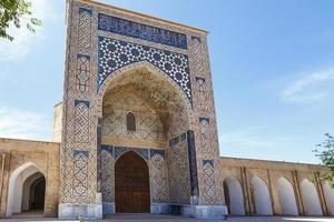 exterior de la mezquita kok gumbaz en shahrisabz, qashqadaryo, uzbekistán, asia central foto