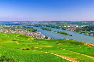 vista panorámica aérea de la garganta del río Rin o del valle medio superior del Rin foto