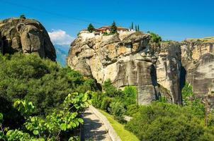 monasterios de meteora monasterio de la santísima trinidad, kalabaka, grecia foto