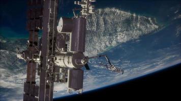 station spatiale et terrestre 8k iss video