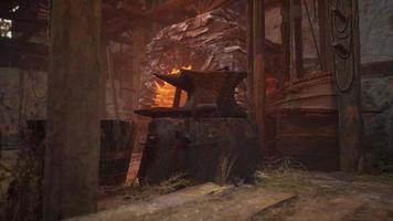 antigua fragua de herrero en desuso en la antigua ciudad minera de oro