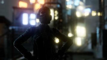 futuristische jonge vrouw in cyberpunkstijl met neon bokehlichten