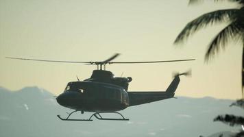 8k slow motion militaire helikopter van de Verenigde Staten in Vietnam video