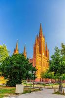 mercado evangélico iglesia protestante wiesbaden o marktkirche edificio de estilo neogótico foto