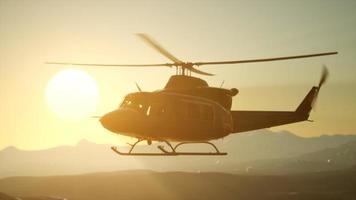 8k slow motion militaire helikopter van de Verenigde Staten in Vietnam video