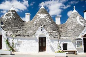 ciudad de alberobello, pueblo con casas trulli en la región de puglia apulia foto