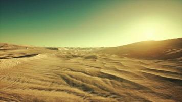 bellissime dune di sabbia nel deserto del Sahara video