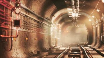 donkere oude verlaten metro metro tunnel video