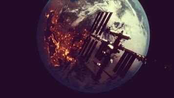 8k internationell rymdstation i omloppsbana om jorden. element från nasa video