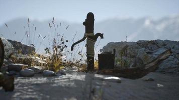 pompa dell'acqua a mano retrò ruggine video