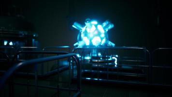 futuristica centrale termonucleare cyberpunk o reattore nucleare video
