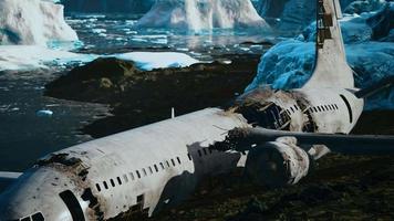 vecchio aereo rotto sulla spiaggia dell'Islanda video