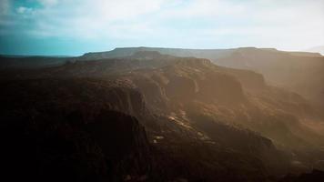 Red Rocks Amphitheater an einem nebligen Morgen video