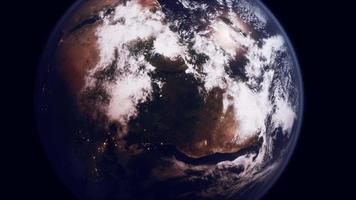 bela vista espacial da terra com formação de nuvens video