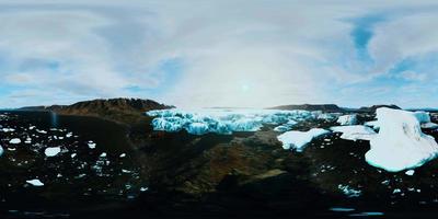 vr360 Eisberge vor der Küste der Antarktis video