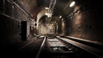 túnel de metrô profundo em construção