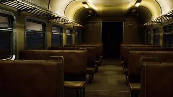 interior do antigo trem elétrico soviético video