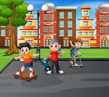 tres niños jugando en el parque de la ciudad vector