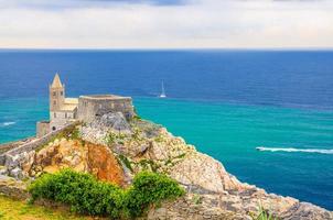 Chiesa San Pietro catholic church, Lord Byron Parque Natural park De Portovenere town photo