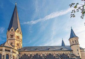 bonn minster o bonner munster iglesia católica romana foto