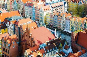 vista aérea del antiguo centro histórico de la ciudad, gdansk, polonia foto