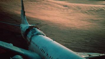 abandoned crushed plane in desert video