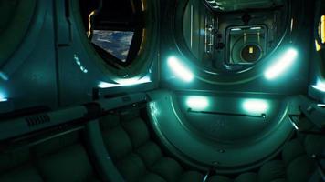 interior futurista de nave espacial escura
