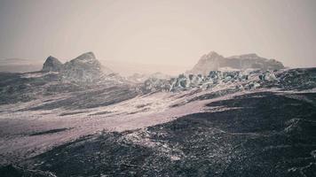hielo de nieve y rocas en el paisaje del norte video