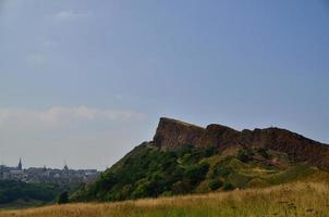 montaña en escocia arthur seat foto