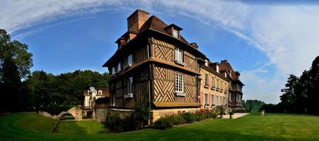 castle in france panorama photo