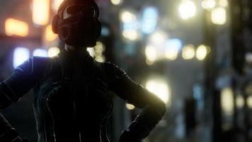 futuristisk cyberpunk stil ung kvinna med neon bokeh ljus video