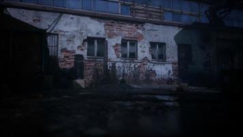 erschreckende verlassene fabrik in der nacht video