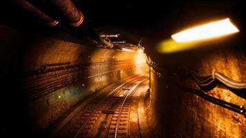 túnel de metrô do metrô abandonado velho escuro video