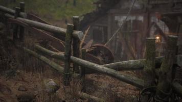 oud houten dorp op het platteland video