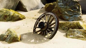 roue de chariot de vieille tradition sur le sable