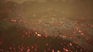 close-up de um fluxo de lava do vulcão no Havaí video