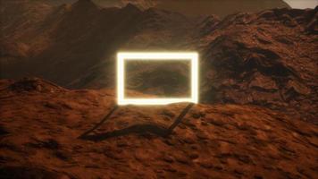 neonportaal op het oppervlak van de planeet Mars met stof dat waait video