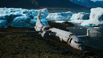 old broken plane on the beach of Iceland video