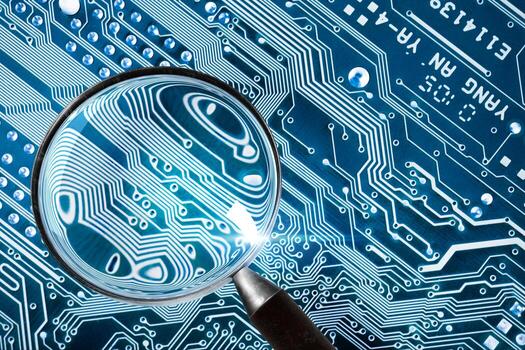 Fee Computer - computer security system and a magnifying glass photo