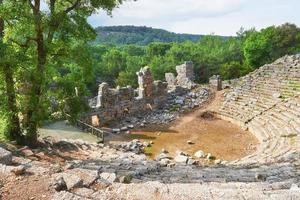 murallas de la ciudad en las ruinas de troya, turquía. foto