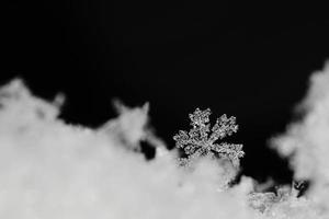 bonito cristal claro de nieve foto