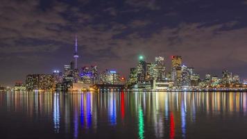 séquence timelapse 4k de toronto, canada - nuit de la jetée de polson video