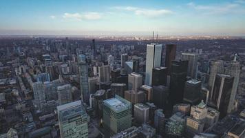 4k timelapse-reeks van toronto, canada - het financiële district overdag video