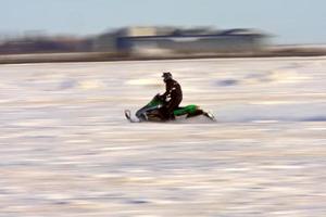 motos de nieve canadá foto